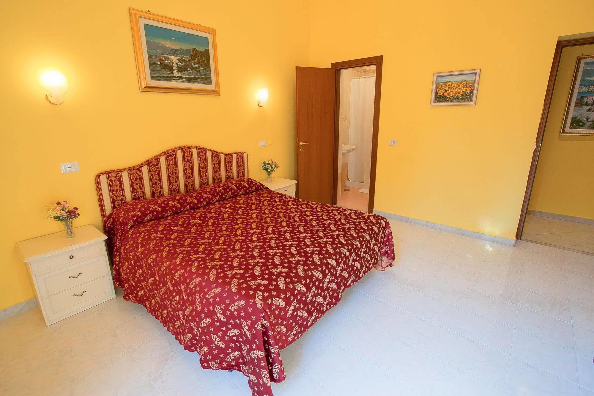 Bed In Roma Bed and Breakfast Buitenkant foto